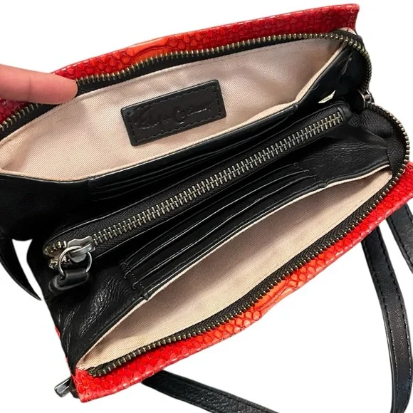 ✨FOLEY + CORRINA✨Snakeskin Crossbody Bag - Picture 4 of 5